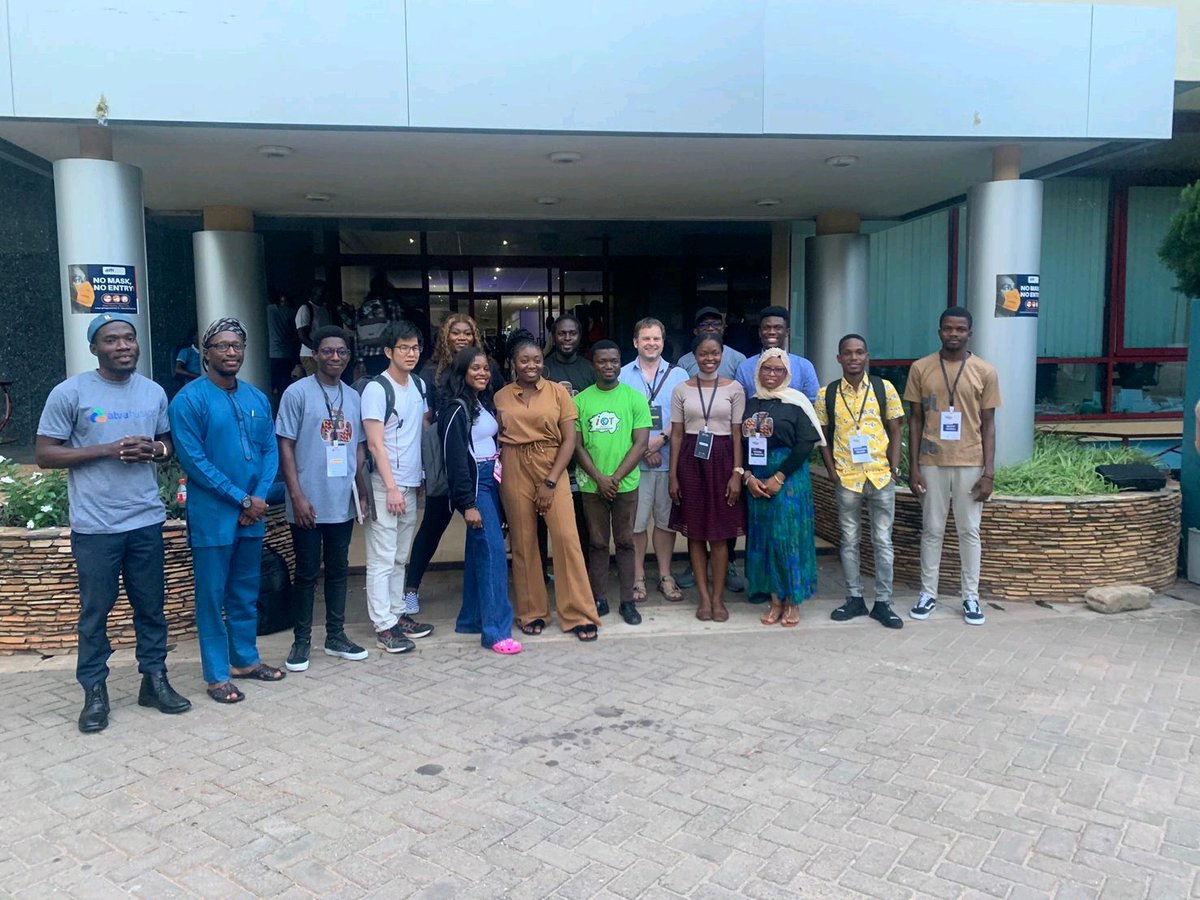 ThaPrinceReigns's tweet image. #pyconghana2022 was a success. Looking forward to the next edition already. Really excited about the #python community in Ghana.
#softwaredeveloper #pythonghana