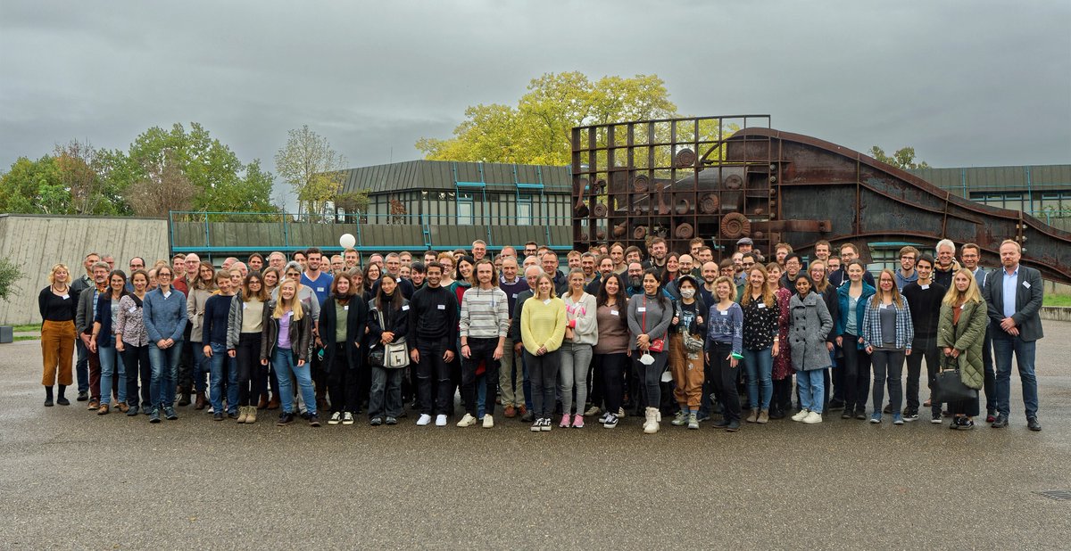 SMNStuttgart's tweet photo. Nach 34 Vorträgen, 17 Postern und viel Austausch rund um #Bienen, #Wespen und #Ameisen ist die #Hymi22 Tagung gestern erfolgreich zu Ende gegangen.

Ab heute übernehmen wir den Account wieder. Über die #Forschung unserer Kolleg*innen halten wir euch weiterhin auf dem Laufenden. https://t.co/FTMUAewWOk