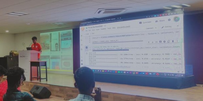 TheRohinth's tweet photo. 📍 @GDGCoimbatore 's DevFest 2022
👨🏻‍🎓🎙️ Optimizing TF Models for Edge by @nivu07 

✅ Time &amp; Space Complexity constraint in Edge
✅ Protobuf (vs) .h5
✅ Post-Training Quantizations
✅ Metric Evaluation &amp; Size TradeOff comparison
One Worthy Session💥
#DevFestCBE #GDGDevFestIndia22 https://t.co/TDZW9O7TNX