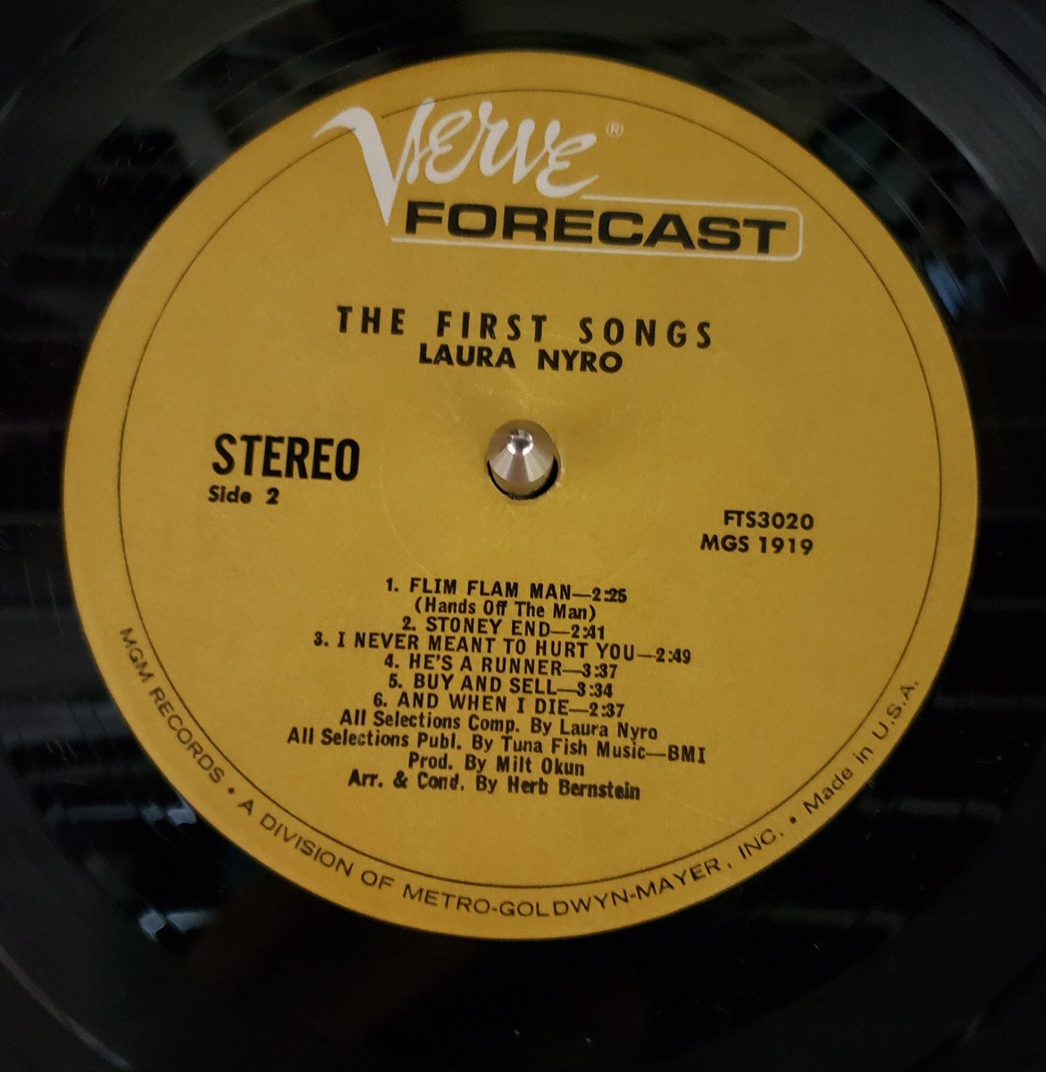 sexyedamurajap1's tweet photo. #LauraNyro
#TheFirstSongs...
#ローラニーロ
#MoreThanaNewDiscovery
#weddingbellblues
#Billysblues
#Californiashoeshineboys
#blowinaway
#Lazysusan
#Goodbyjoe
#handsofftheman
#Stoneyend
#Inevermeanttohurtyou
#HesARunner
#Buyandsell
#Andwhenidie
#singersongwriter
#SSW
#vinyl
#RECORDS https://t.co/eYolNHEqdb