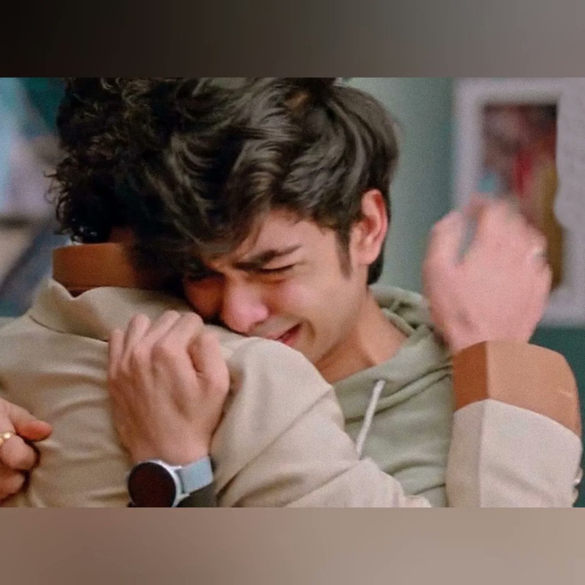 viralbhayani77's tweet photo. @iamkrushag You were so excellent in the last episode of #BadeAchheLagteHain2 . Expressions, dialogues, and the complete performance gave goosebumps. In this early age of 17, it’s so hard to pick all these things at once but you nailed it. Keep shining always ✨ https://t.co/oN5jzw5GVr