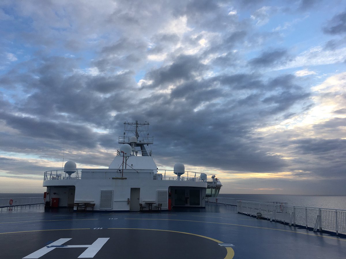 EstherNiedmers's tweet photo. On our way to @UniLUT. The #Jahresprogramm of @inno_lehre is travelling to Lappeenranta to find out about their approach to #Sustainability in the higher education cosmos. We are looking forward! https://t.co/ZGqZxmndUA