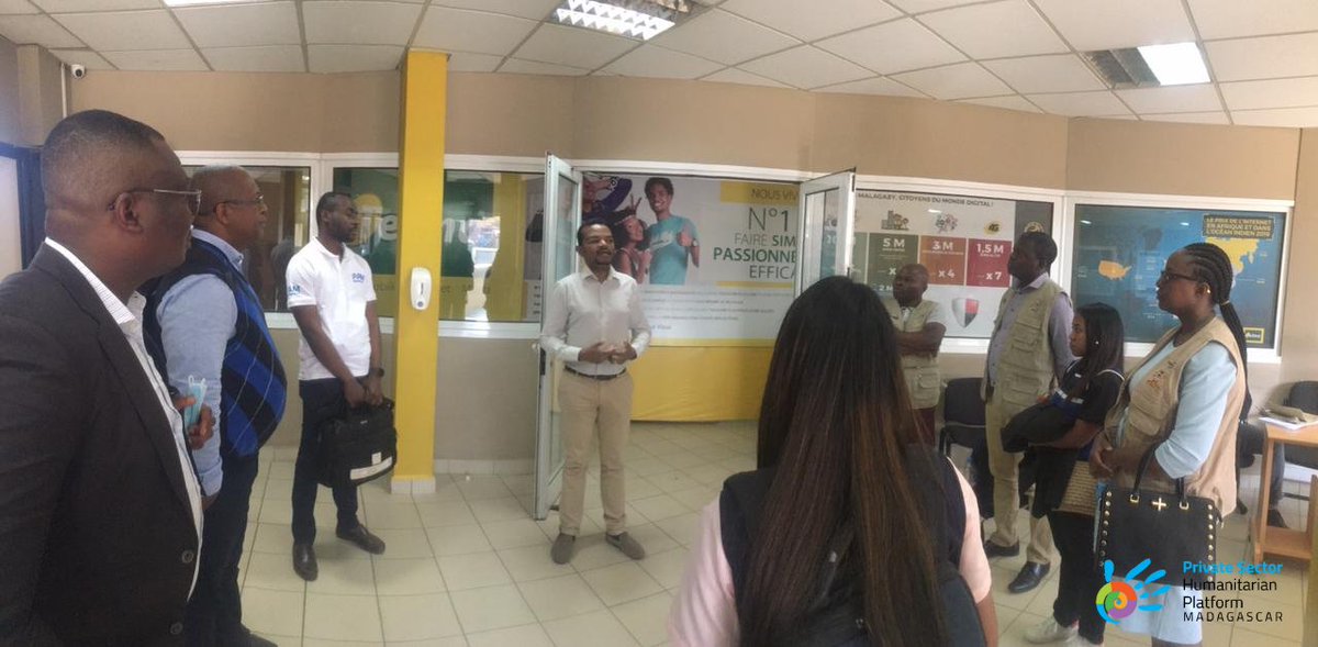 pshpmada's tweet photo. 4 octobre: 🤝Rencontre de la Délégation Department of Disaster Management Affairs de Malawi avec les membres du Groupe Sectoriel Logistique à Madagascar et visite du network operational center du groupe @GroupeTelma et les locaux de @IBL Logistics - Madcourrier. https://t.co/QieRAdrz5Z