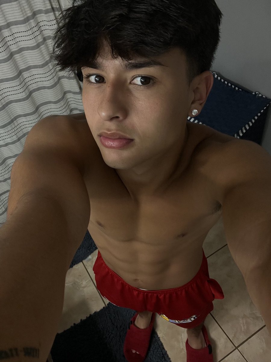 cruzexclusive's tweet photo. should i pull these lower…???? https://t.co/UOIAtGBiRi