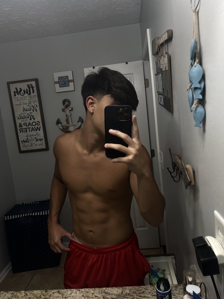 cruzexclusive's tweet photo. should i pull these lower…???? https://t.co/UOIAtGBiRi