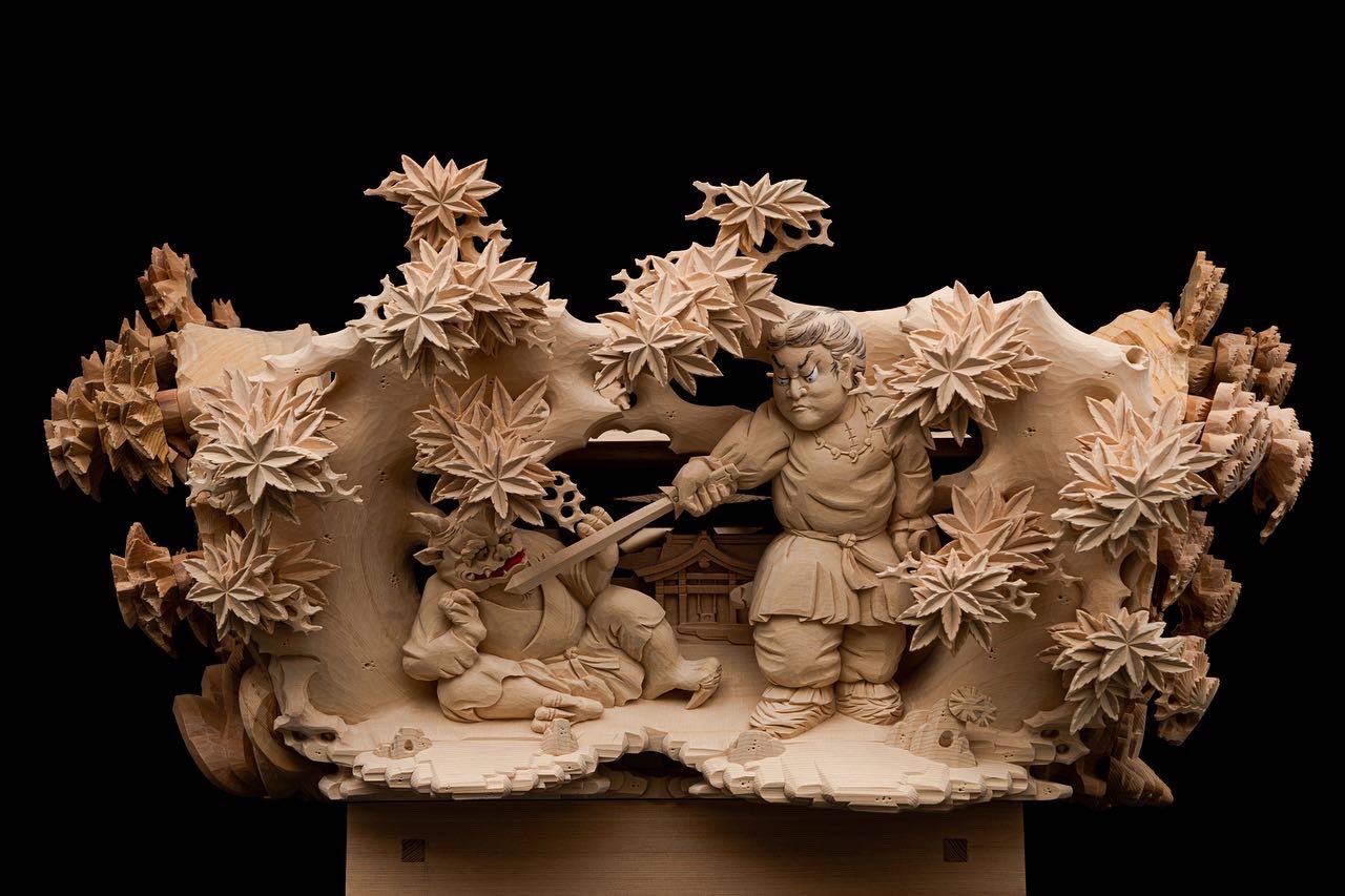 白檀彫刻提刀関羽様立像(整理番号:Q45) 白檀彫刻提刀関羽様立像(整理番号:Q45)