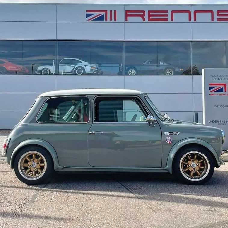 Everyone names their car, right? What name did you give your Mini? 🤔 #nameyourcarday 
#mini #minicooper #car #carname