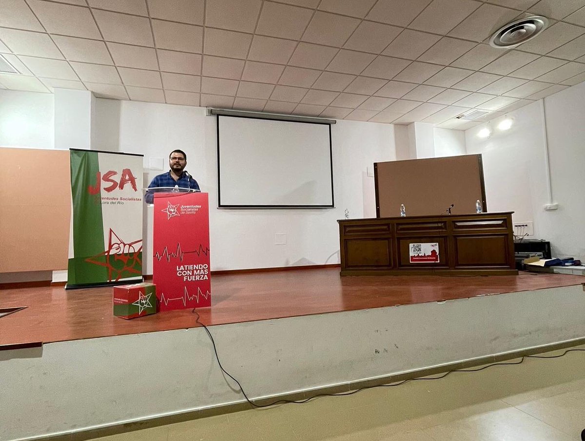 jsa_lebrija's tweet photo. Seguimos abriéndonos al futuro con voluntad, ganas e ilusión, latiendo con más fuerza 💪🏼
#JSA #JSASevilla #Sevilla #LatiendoConMasFuerza #Juventudes #JuventudesSocialistas #Socialistas #Lebrija #JSE https://t.co/x9m5n7vysx