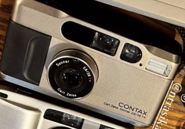 tzpreme's tweet image. if you don&apos;t have an actual film camera like this one, you may try old roll - classic q filter to get the same result.