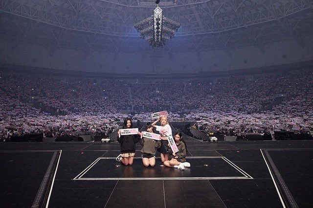 blackpinkbabo's tweet image. Jisoo IG update 💗 @Blackpink 

“Successfully finished BLACKPINK WORLD TOUR SEOUL! We will finish the remaining concerts well so our BLINKs!! please wait :) I’m always grateful and I love you 💕♥️ Members, I love you so so much too ♥️”

#JISOO #지수 #BLACKPINK