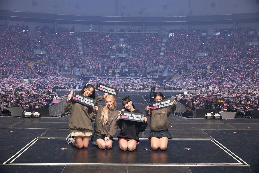 blackpinkbabo's tweet image. Jisoo IG update 💗 @Blackpink 

“Successfully finished BLACKPINK WORLD TOUR SEOUL! We will finish the remaining concerts well so our BLINKs!! please wait :) I’m always grateful and I love you 💕♥️ Members, I love you so so much too ♥️”

#JISOO #지수 #BLACKPINK
