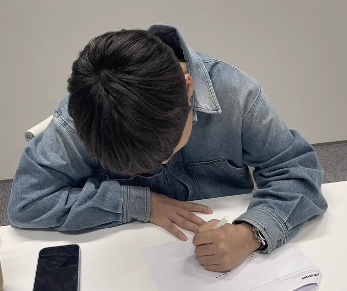 his thick ass head of hair we truly are the same 