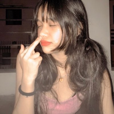 Asheeeshh's tweet photo. 👃🏽 https://t.co/XS40tS7EIO