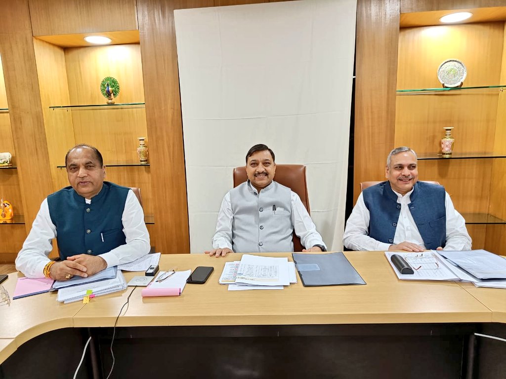 saudansinghbjp's tweet photo. दिल्ली में आयोजित प्रदेश चुनाव समिति की बैठक में शामिल हुआ, जिसमें विभिन्न मुद्दों पर चर्चा हुई। @BJP4Himachal https://t.co/85EHSgQck0