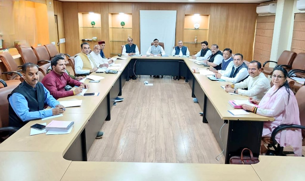 saudansinghbjp's tweet photo. दिल्ली में आयोजित प्रदेश चुनाव समिति की बैठक में शामिल हुआ, जिसमें विभिन्न मुद्दों पर चर्चा हुई। @BJP4Himachal https://t.co/85EHSgQck0