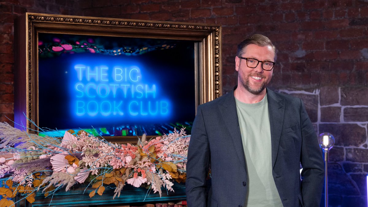 bbcpress's tweet photo. 📚 "We're giving people the space to think, a space to disagree and a space to be surprised"

Find out which big-name authors are joining  @Damian_Barr for the new series of The Big Scottish Book Club, here👇

https://t.co/Dj4NisgsQr https://t.co/JR5SN2dQZP