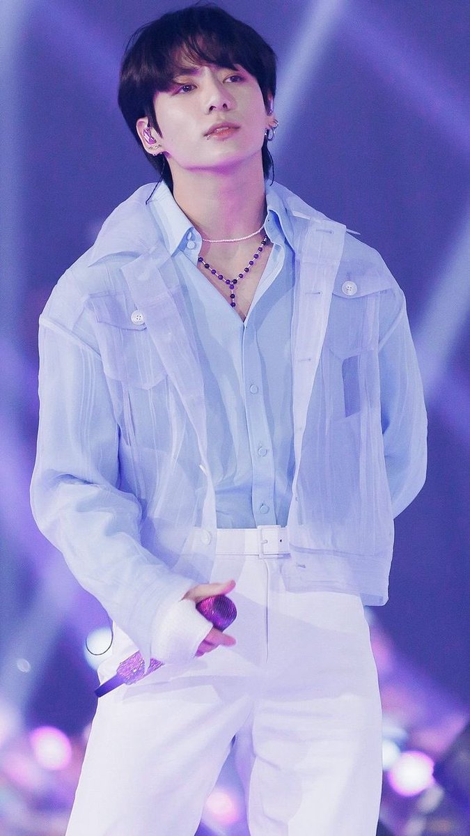 Uliya1605's tweet photo. I’m voting for BTS (@BTS_twt) for Favorite Pop Duo or Group Category at the #AMAs 💜💜💜 https://t.co/vqAjCERUtQ
