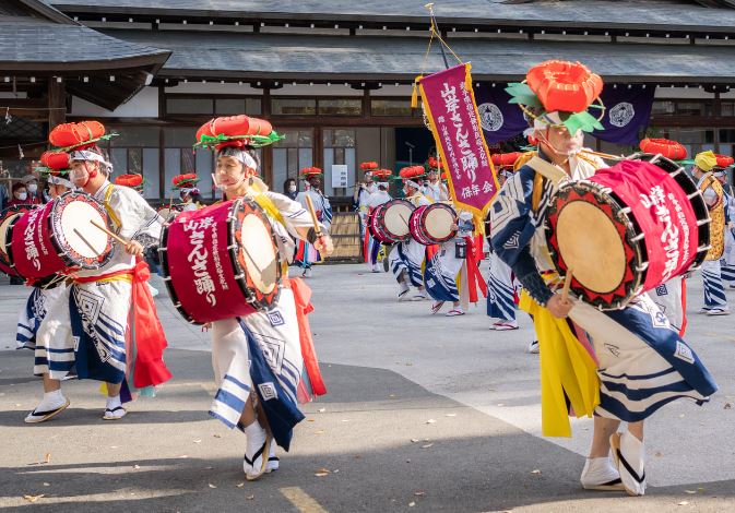 引き取り限定】盛岡さんさ踊り さんさ太鼓 【バチ、バチケース
