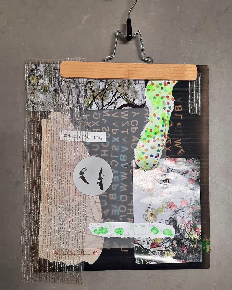 cbkemmen's tweet photo. Zondagmiddag verzorgde Ellen Kroeze een workshop n.a.v. haar installatie ‘Mijn sprong in het diepe’. De deelnemers maakte met papier, garen en verf mooie persoonlijke verhalende werken. #cbkemmen #kunsteducatie #workshop #cbkrensenpark https://t.co/SzUw49lBOs