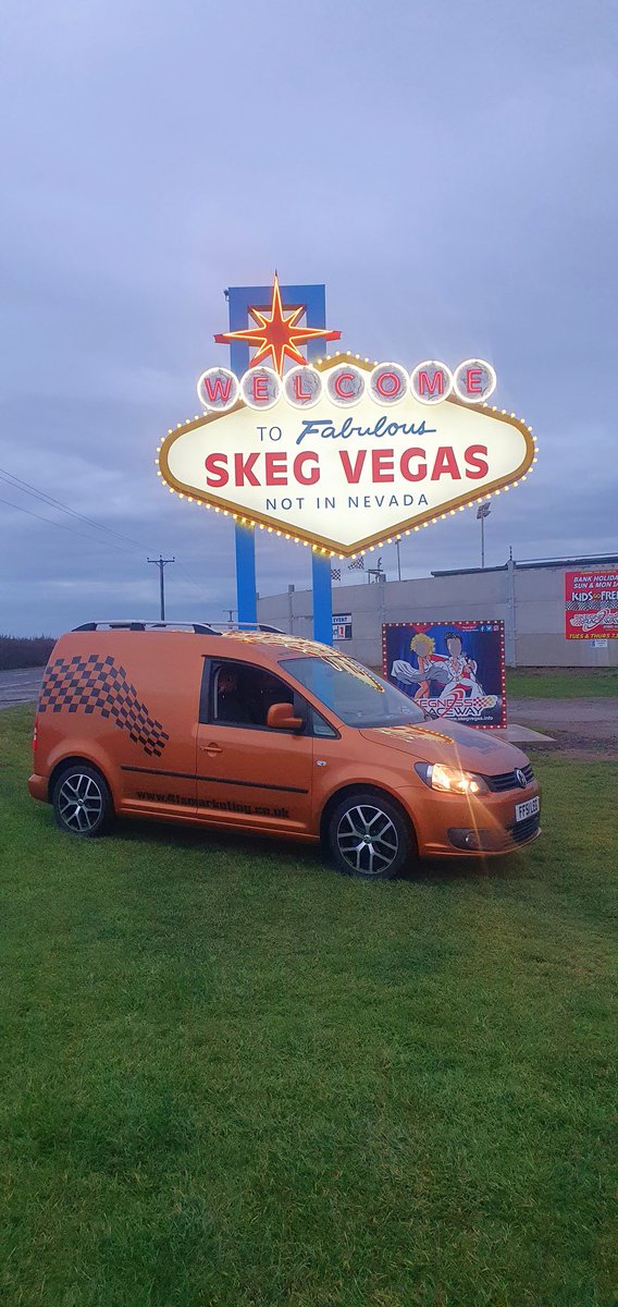 4FSmarketing's tweet photo. The 4FS Marketing van with with the Skeg Vegas sign early this morning https://t.co/xEBuK7mECC