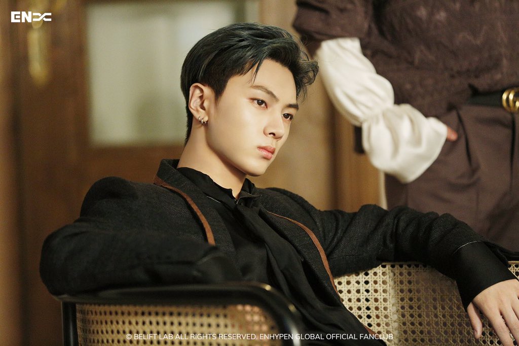 jongseongsfilm's tweet photo. he ✨SERVED✨ #enhypen_jay https://t.co/z8EbZX7mFG