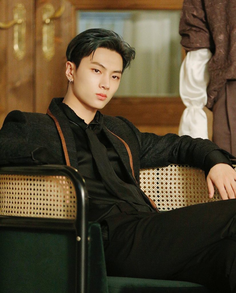 jongseongsfilm's tweet photo. he ✨SERVED✨ #enhypen_jay https://t.co/z8EbZX7mFG