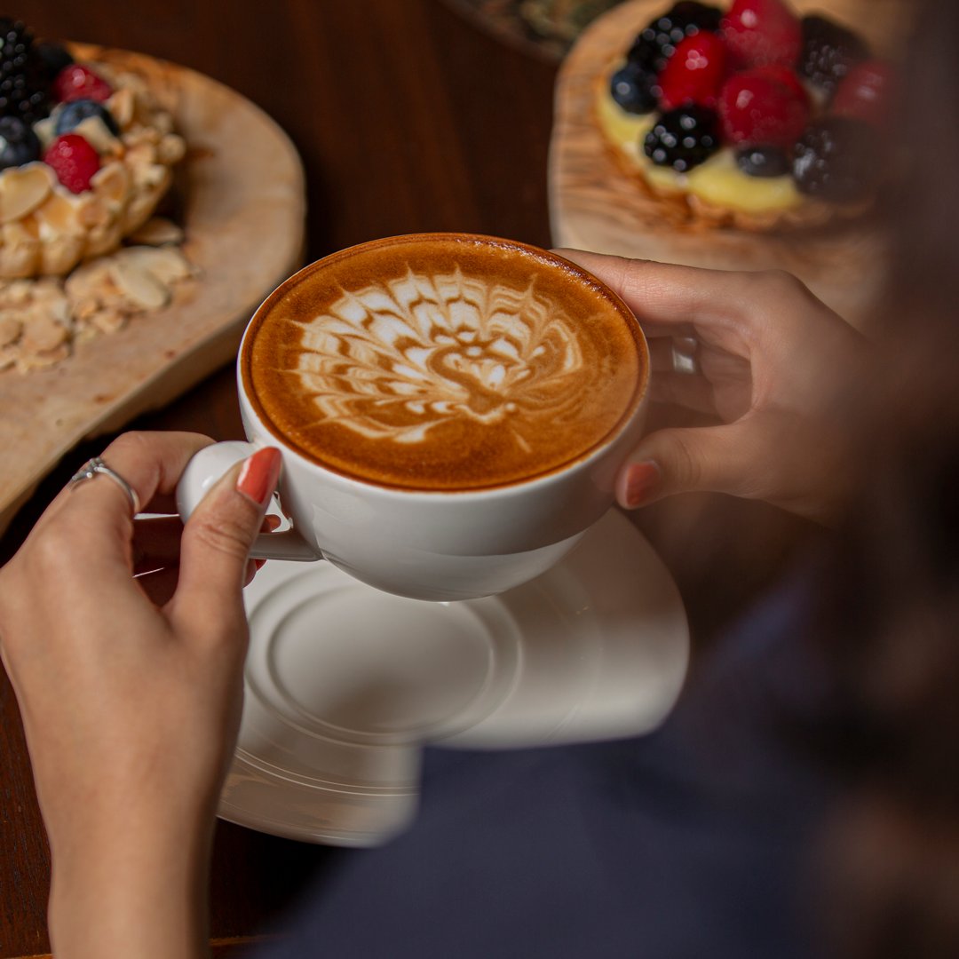UrthCaffeSaudi's tweet photo. ابدأ يومك بابتسامة و #قهوة ايرث ☕️ 💚
Start your day with a positive thought and a cup of coffee 

#urthcaffesaudi #urthcaffe #cafe #coffe #breakfast #riyadh #Jeddah https://t.co/eWQSKmM38n