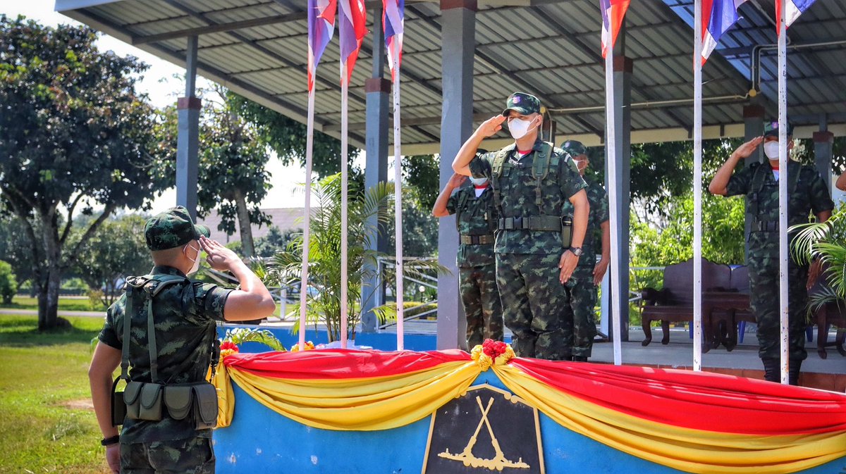 Howitzerbatt102's tweet photo. พ.ท.จักร วาทกิจ ผบ.ป.2 พัน.102 รอ.เป็นประธานในพิธีเปิดการฝึกอบรมหลักสูตรครูทหารใหม่ รุ่นปี 2565 ผลัดที่ 2 รวมถึงได้ให้โอวาทแก่ครูทหารใหม่ของหน่วย เพื่อเตรียมความพร้อมในการรับทหารใหม่
#หน่วยฝึกทหารใหม่
#กองพันทหารปืนใหญ่ที่102
#กรมทหารปืนใหญ่ที่2รักษาพระองค์ https://t.co/IE7DyD6kBm