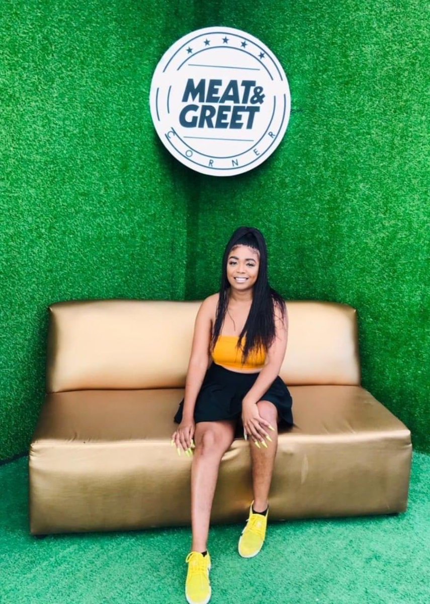 Tasha_Sehlaku's tweet photo. I hope yβall have a productive week βπ½.
#DeepHouseQueen https://t.co/ebk03KX7tl