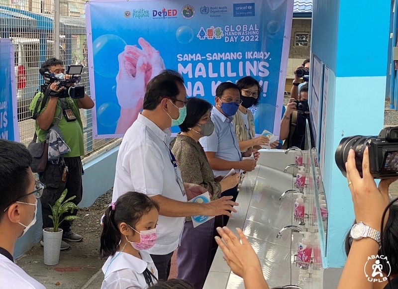 LOOK: ABACA-UPLB is delighted to be part of  the Global Handwashing Day held in Marikina Elementary School last October 14, 2022. 

Read full post here: tinyurl.com/ykrk7pp4

#GlobalHandwashingDay 
#WashOclockPH 
#ABACAUPLB 
#TogetherForTheYouth