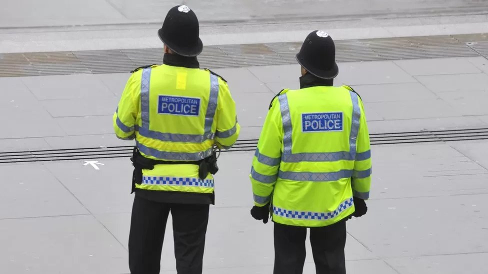 Hundreds of Met Police officers have been getting away with breaking the law and misconduct, a damning report has found.

Baroness Louise Casey found many claims of sexual misconduct, misogyny, racism and homophobia were badly mishandled.

bbc.co.uk/news/uk-englan…