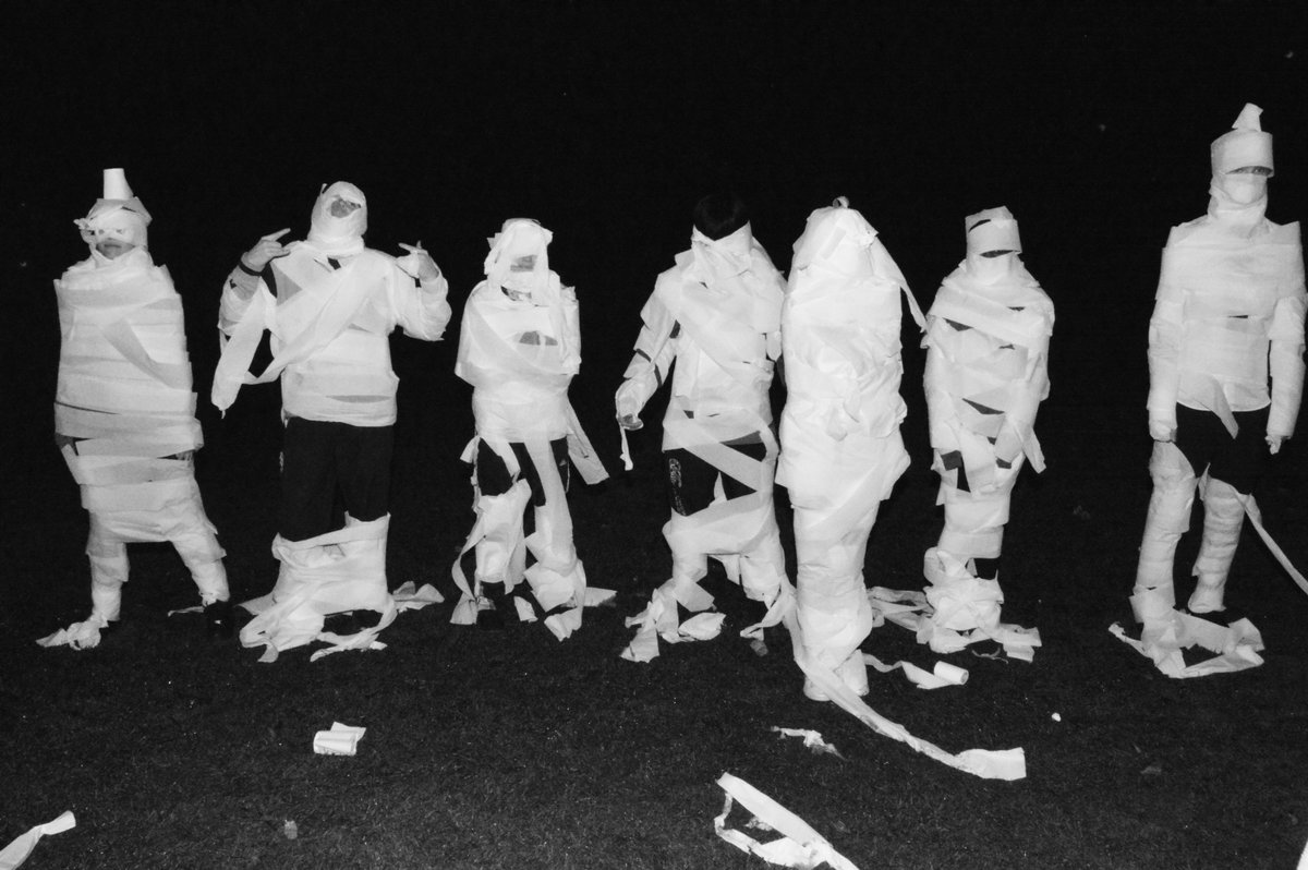 Clayesmore School tweet media