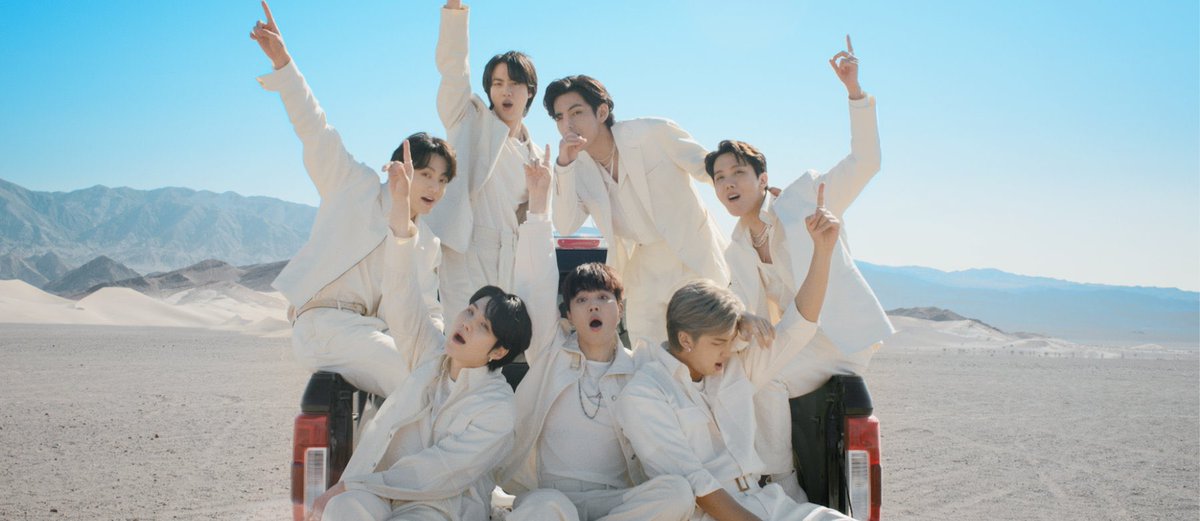 SpinSuga93's tweet image. Duele. Más me va a doler dentro de poco.
2025 se me antoja muy lejos.
Os espero mientras tanto, disfrutando de todo lo que nos deis y viviendo a través de lo que ya nos habéis dado.
Bangtan 4 Ever.
#BTS #BTSJIN #FOREVERARMY