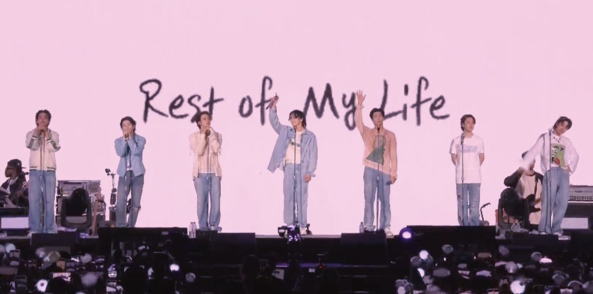 cawkookie's tweet image. your my best friend for the rest of my life 💜
I'll be waiting for you @BTS_twt 💜
#ForeverwithBTS