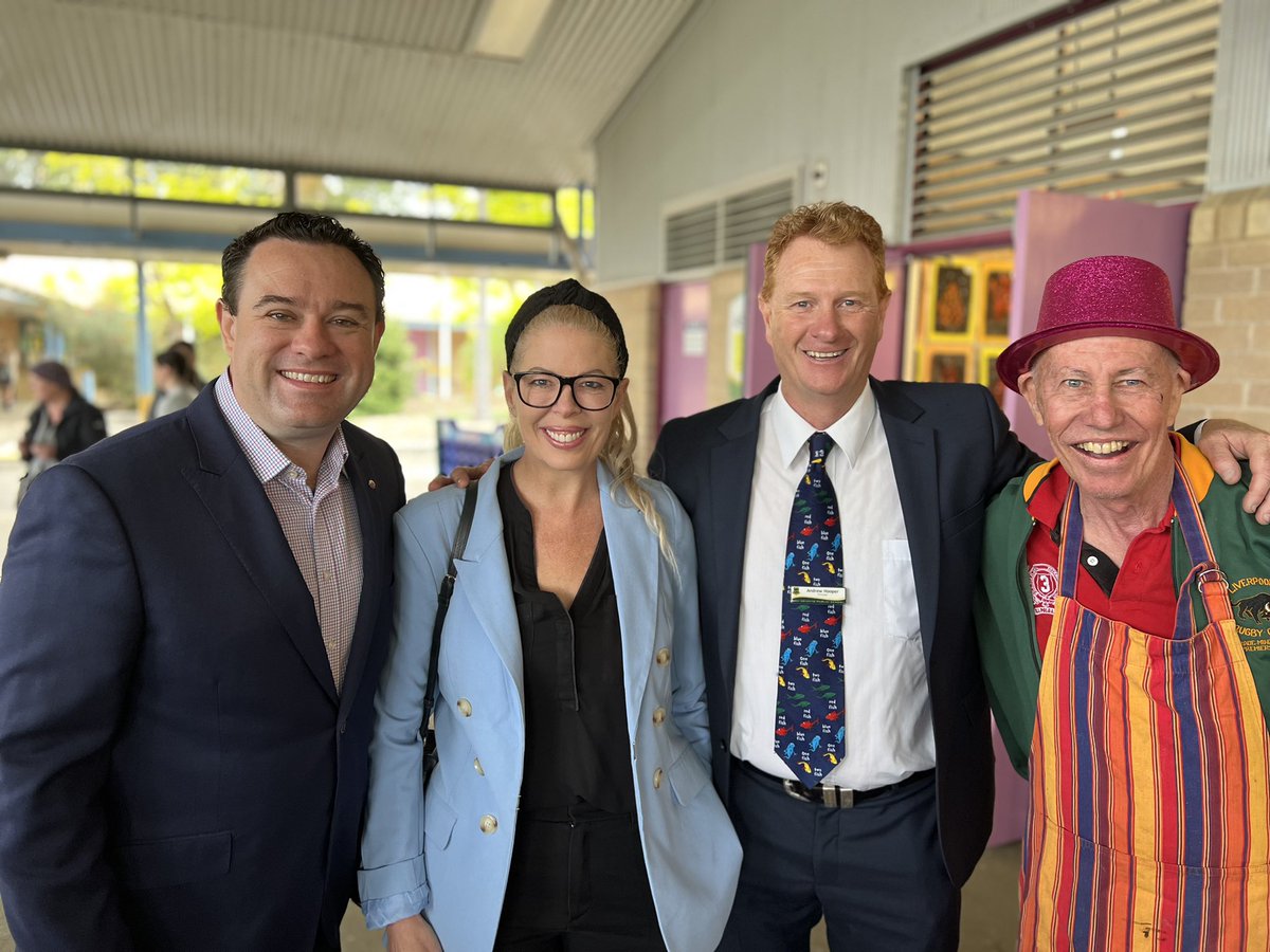 Andrew Hooper tweet media