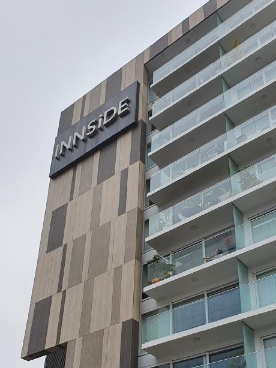 TrespaTweets's tweet photo. The Innside Lima Hotel was one of the finalists of the Architecture and city Award 2020 in Perú in the mixed use building category. 1.300 sqm façade is a big inspiration for the leisure world and for architects in Perú! Have a look: https://t.co/GcMc433ppp https://t.co/rkrw6QJT08