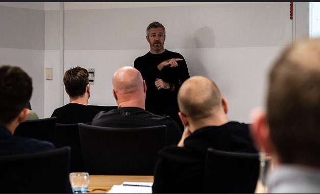 ChrisHames11's tweet photo. A great couple of days at the #FAWNLCPD event. Good networking and a chance to meet top people from across the leagues
Plenty to reflect on, and adapt to better my practice and that of @HullCityLFC
๐ธ Jonathan Webb https://t.co/rlWxL9k9lx