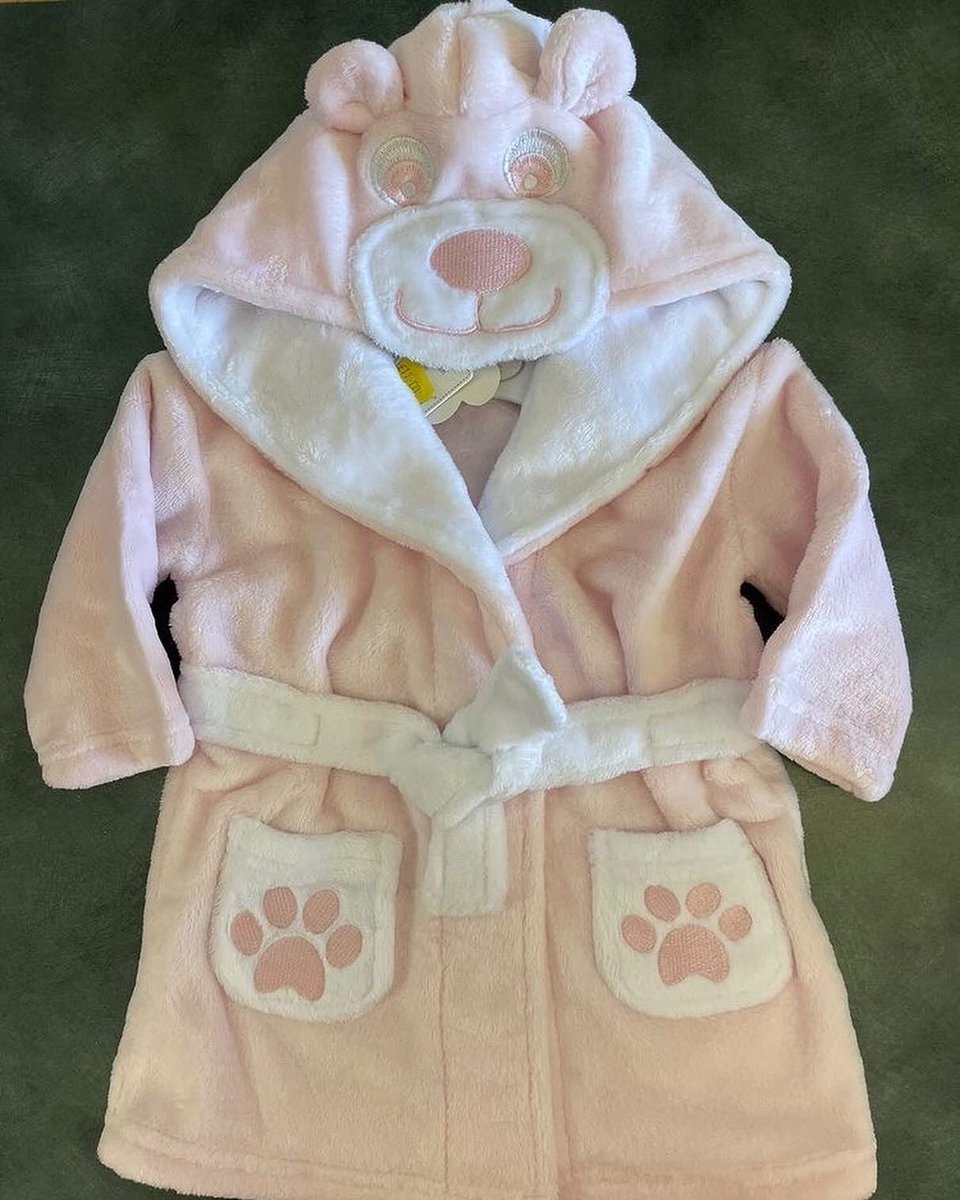 ‼️NEW‼️
Keep the kids warm with our dressing gowns❄️ you can also personalise them with 1 name😊