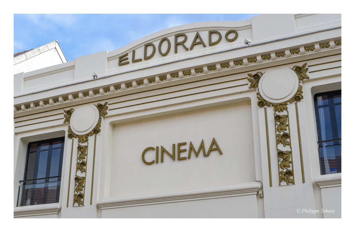 MaCotedOr's tweet photo. La très jolie façade ‘art déco’ du cinéma Eldorado de Dijon (1920).
#CotedOr #Bourgogne #Dijon #patrimoine #histoire #photography #MagnifiqueBourgogne #MagnifiqueFrance #FranceMagique #cinema #Tourisme #Monument #BFC #artdeco #architecture https://t.co/eVbCZXTZLe