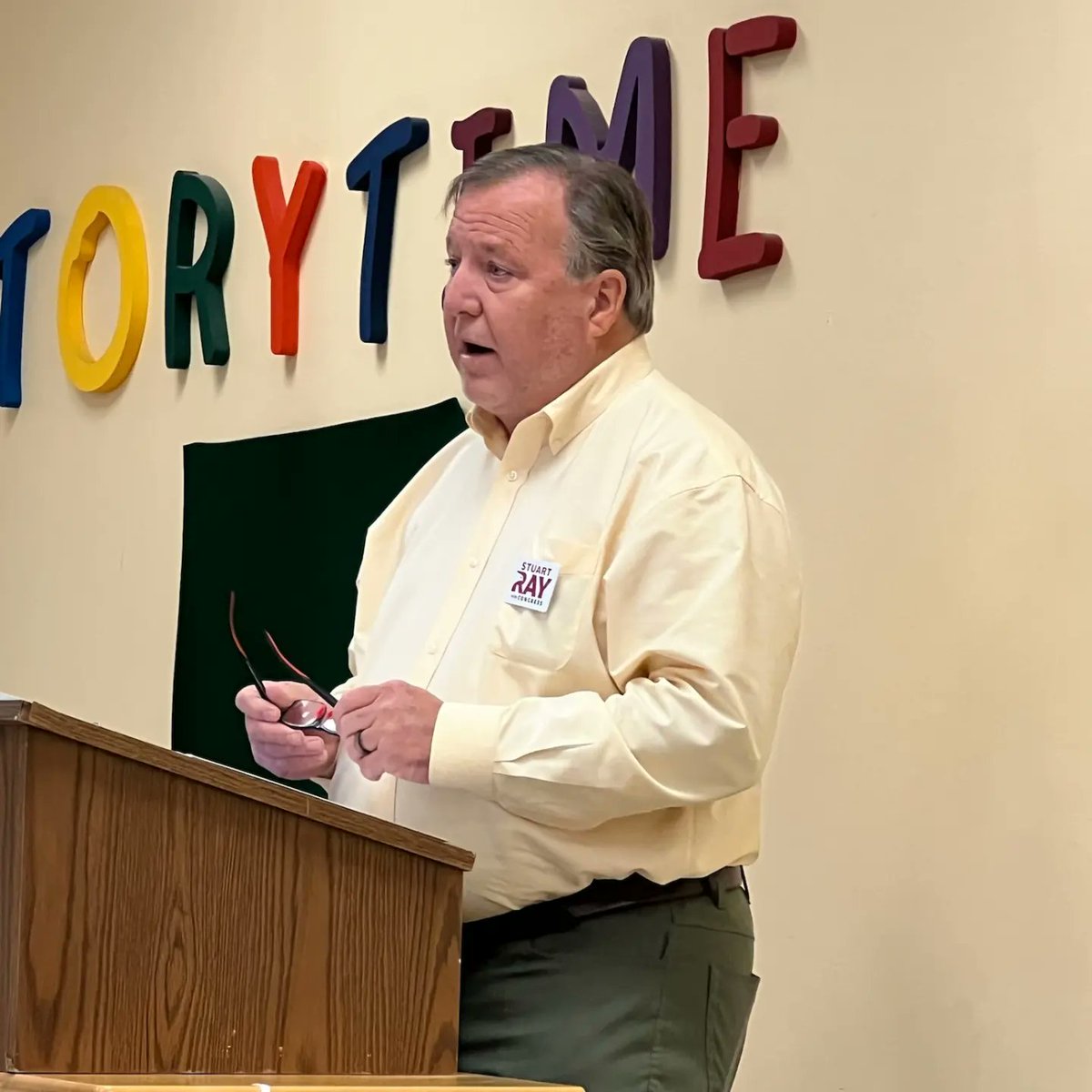 StuartRayforD3's tweet photo. This weekend was filled with great experiences. I enjoyed speaking at AMAC and checking out the Fall Festival at St. Joseph. I was deeply moved by the Walk Through My Pain Walk at Shawnee Park. Too many young souls lost to gun violence.
#RedWave #Louisville #KY03 #USA #VoteRAY https://t.co/WNr07YCWbR