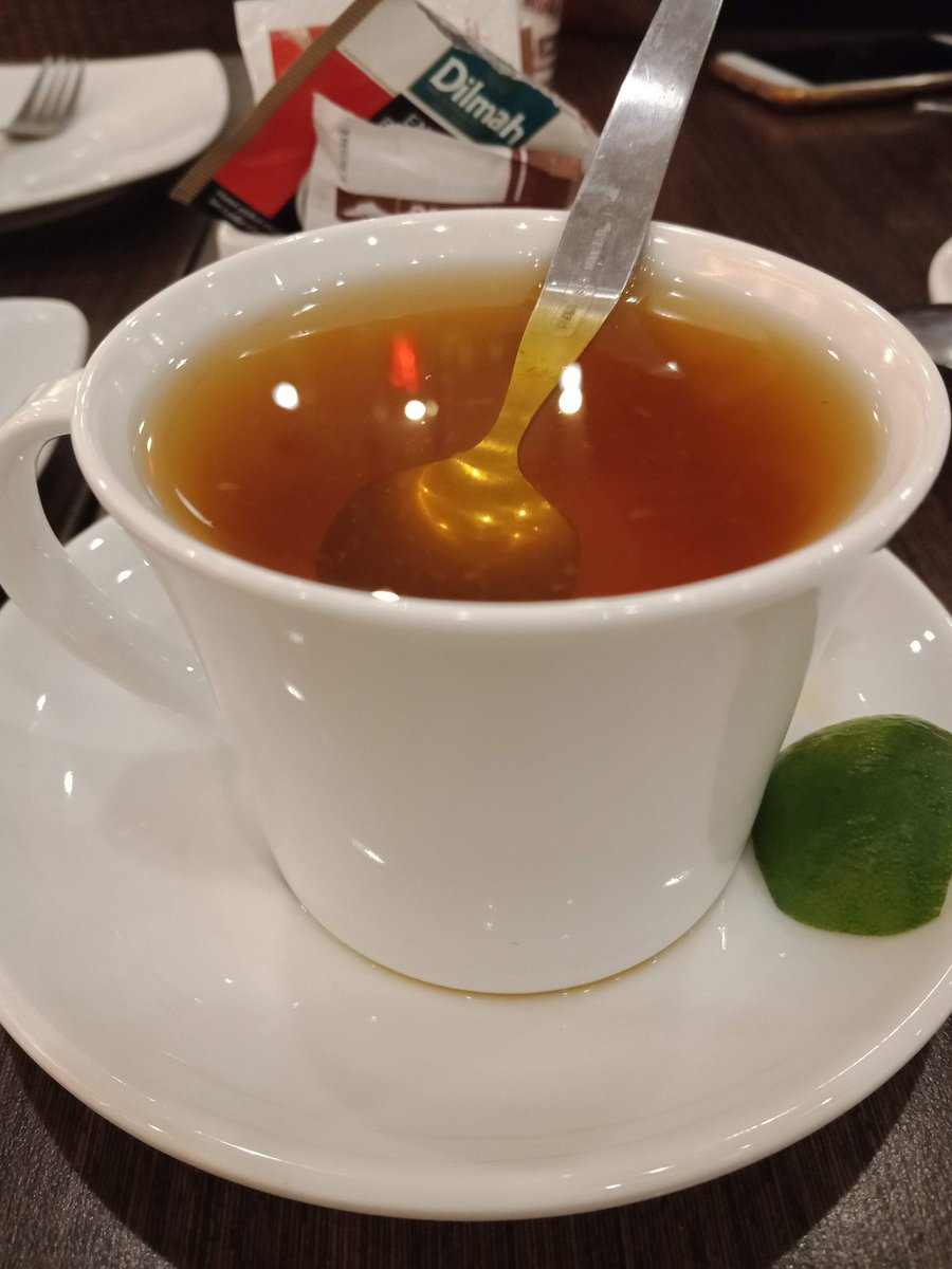 buat yg hobi ngambil foto di galeri twitterku tanpa permisi..

NO RESPECT 🙏🙏

di sosmed bebas mo salto, kayang, jungkir balik
bisa cosplay semaunya; pendekar, pecundang, vas kembang

tapi ada etika yg membedakan

*ngeteh sek, krn hidup itu ga cuma manis pahit, kadang sepet juga