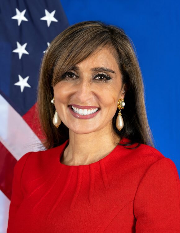 Ambassador-Designate Shefali Razdan Duggal will present her credentials to HM King Willem-Alexander on October 19. More information: nl.usembassy.gov/u-s-ambassador…