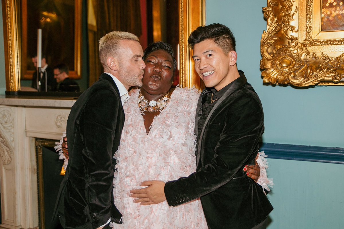 Here are a few beautiful photos from an amazing night, <a href="/Kaleidoscope_T/">Kaleidoscope Trust</a> Fundraising Gala! Diverse and beautiful people who believe in human rights. We raised £77,000 to support our work  upholding the human rights of LGBT+ people across the Commonwealth.
 📸 <a href="/LucianM3k/">LUCIAN○_M3Ķ</a>
