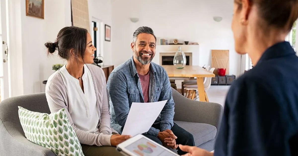 IamExpatDE's tweet photo. How can you find the best health insurance advice in Germany? https://t.co/rmQmxJflkp #HealthInsurance #Germany https://t.co/yj5ugZ0C0f