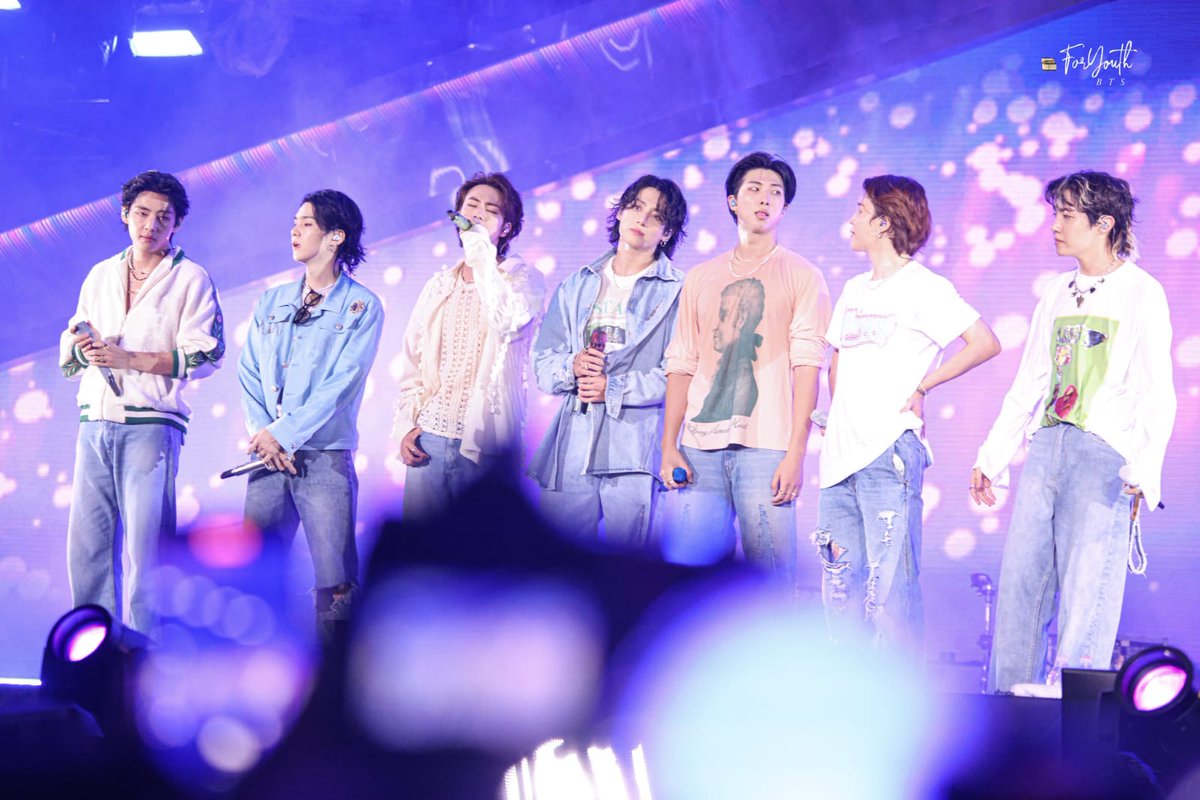 jeoncanelo's tweet photo. Akhirnya terjawab sudah kalau per member bakalan Wamil, dan akan OT7 th 2025. Gpp army bakalan nunggu Bangtan. Aku bkalan mulai sibuk kerja buat ngumpulin uang biar bisa ketemu kalian.
WE WILL WAIT FOR YOU
seokjin
REST OF MY LIFE
#ForeverWithBts https://t.co/2kSWgR7N7d