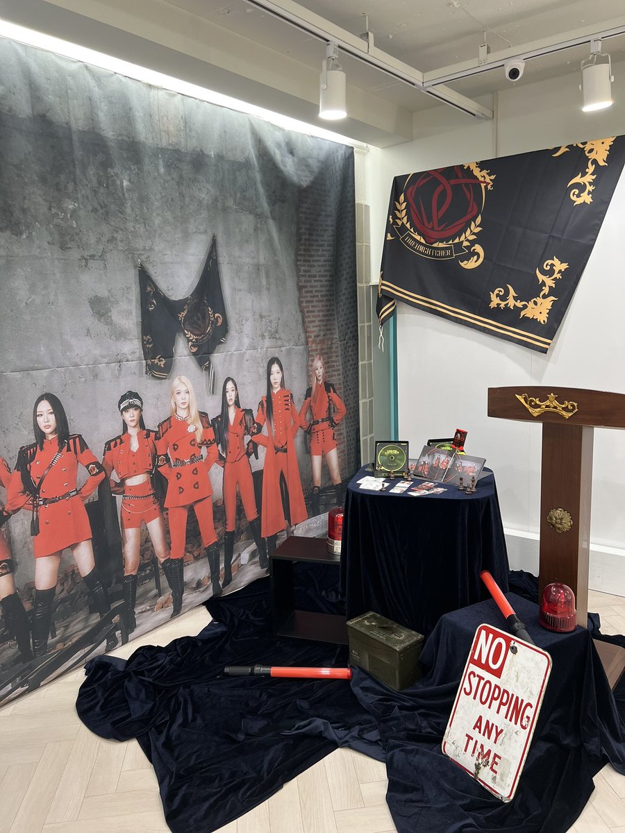 MCPearl_24's tweet photo. @EVERLINESHOP @hf_dreamcatcher experiencing my first ever kpop cafe event😍 love it🤩 #VISION_OF_DREAMCATCHER
#DREAMCATCHER #드림캐쳐 #EVERLINE #에버라인 https://t.co/Ro0QAzvA93