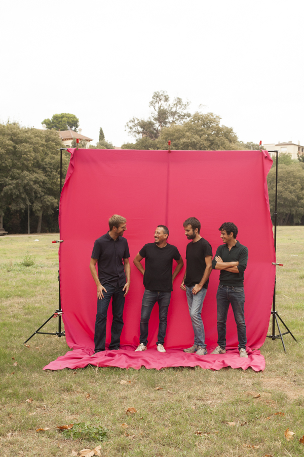GrupManel's tweet photo. Aquesta setmana doblet (i ja només en queden quatre). Qui per?
📍Dv 21: BILBO, Kafe Antozkia,
📍Ds 22: ZARAGOZA, Sala Oasis
Entrades a https://t.co/fiOziKM8WQ
I al novembre 👇🏽
📍Dv 4: FERROL, Teatro Jofre
📍Ds 5: PONTEVEDRA, Pazo da Cultura
#finaldegira #perlabonagent https://t.co/i68QGvp7p3