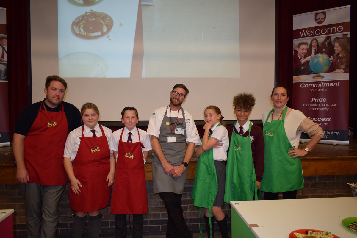 17/10/22 - Last week our caterers <a href="/Chartwells_UK/">Chartwells Schools</a> came into the school to run a #ReadySteadyCook activity with our Year 7 students, focusing on #HealthyEating 

Congratulations to the Green Team on being the overall winners - the students had a great time &amp; cooked up a storm! 🍅🫑
