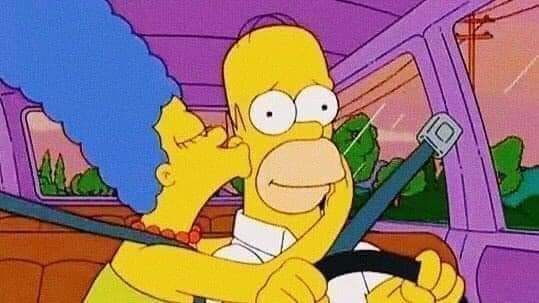 Que sejamos como Homer e Marge:
Um amor pra vida toda.