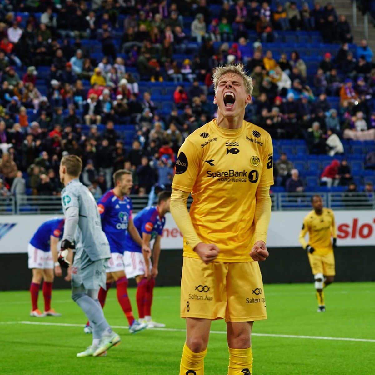 EuropaLeague's tweet photo. 💛 Bodø/Glimt's last 3 league games = 

3⃣ wins
1⃣4⃣ goals scored 
2⃣ goals conceded

📸: @Glimt | #UEL https://t.co/p5Mnz9X5EP